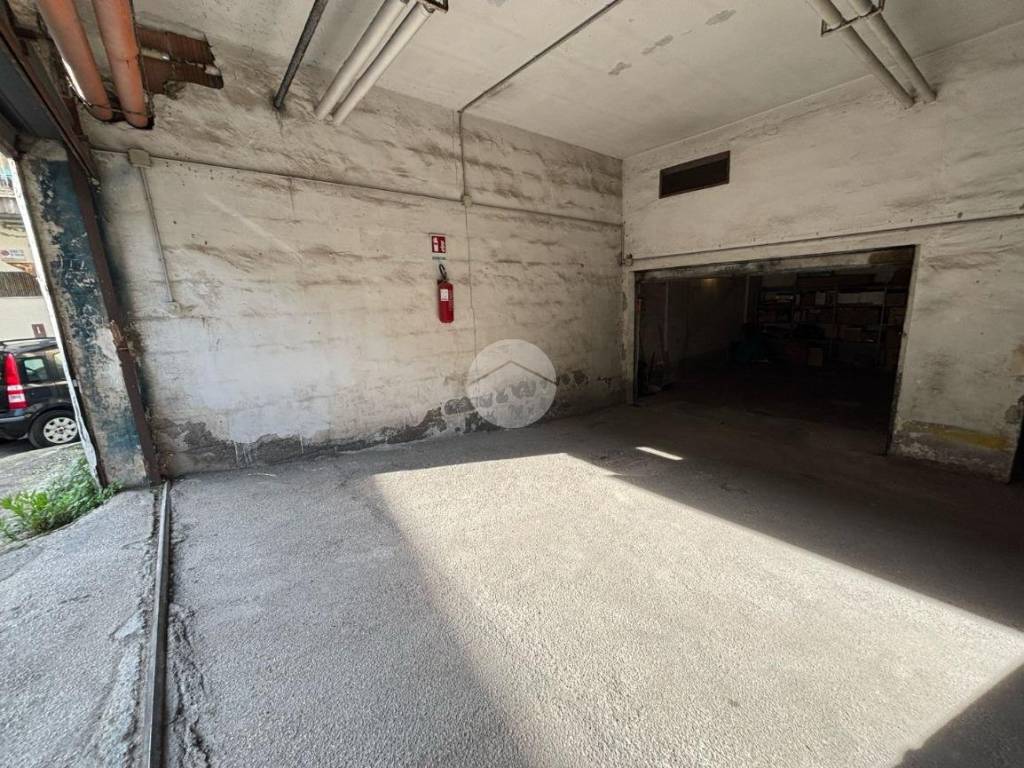Box / garage a San giorgio a cremano in Via Giuseppe Mazzini, 13 - Foto 3