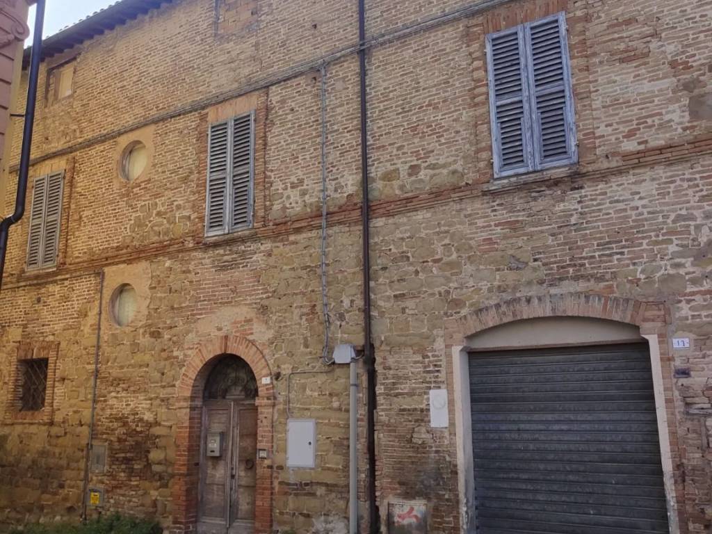 Casa indipendente a Tolentino in Piazza Giuseppe Mazzini - Foto 4