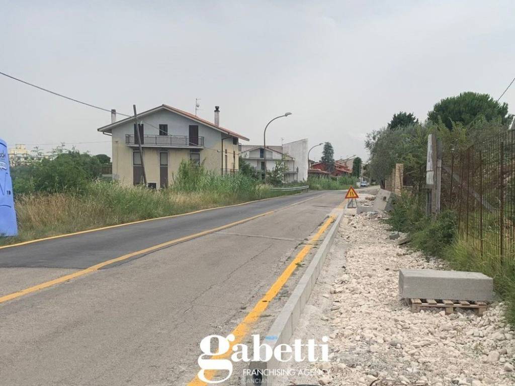 Terreno a Treglio in via San Giorgio , s.n.c. - Foto 2