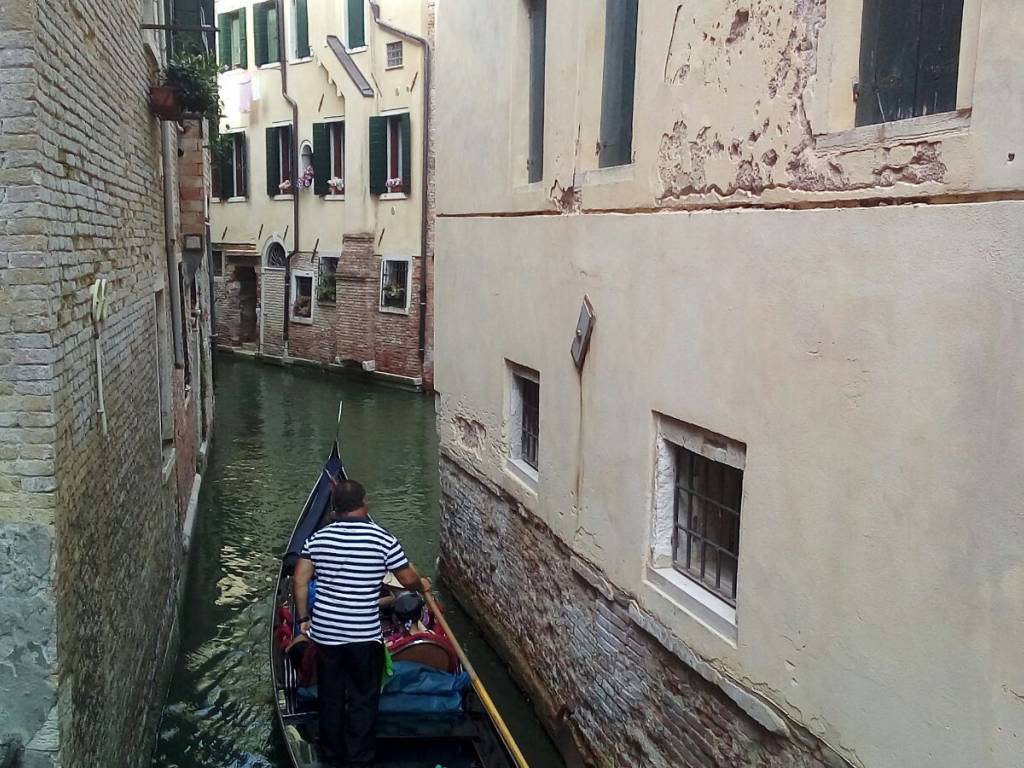 Appartamento a Venezia in Campo Santissimi Filippo e Giacomo - Foto 2
