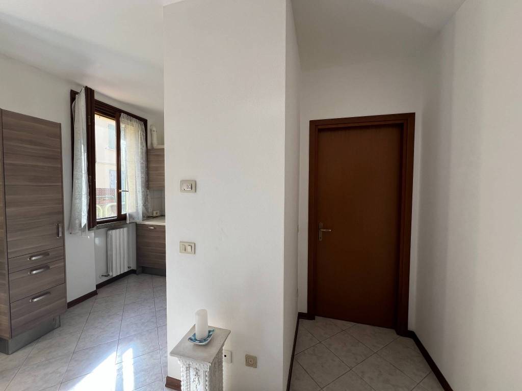 Appartamento a Gualtieri in Via Giuseppe Garibaldi - Foto 5