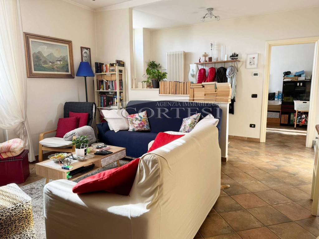 Casa indipendente a Monte porzio - Foto 4