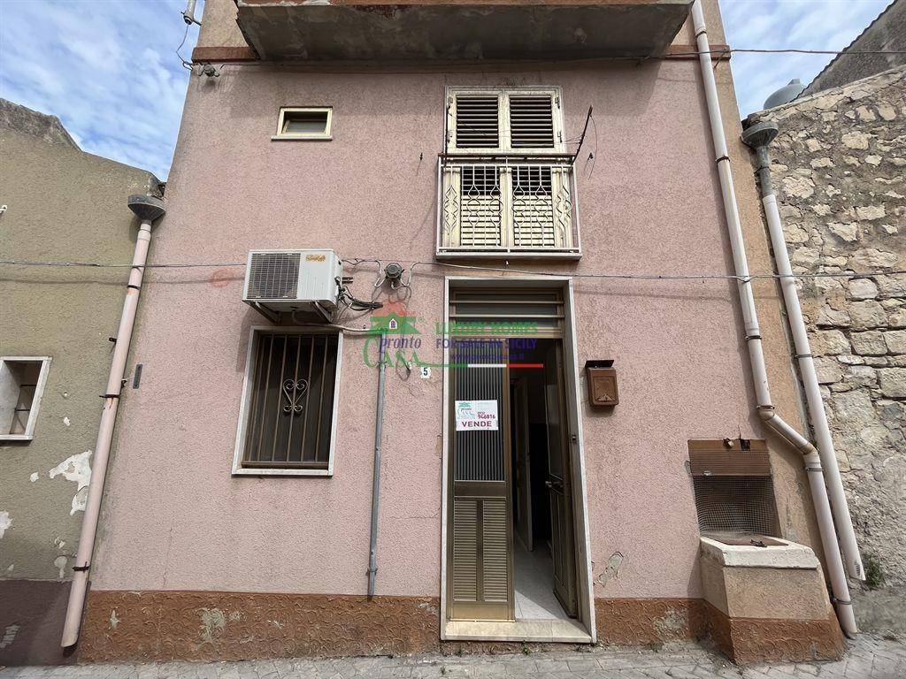 Casa indipendente a Modica in Via Alcantara, 5 - Foto 3