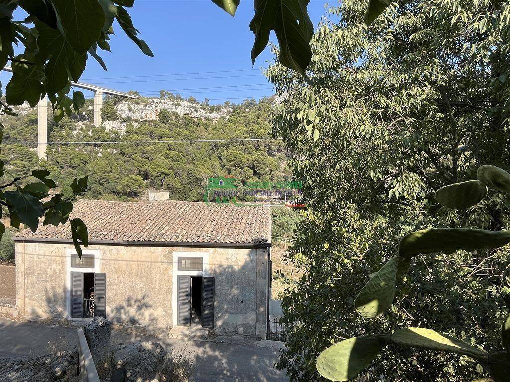 Casa indipendente a Modica in Via Fiumara, 17 - Foto 2