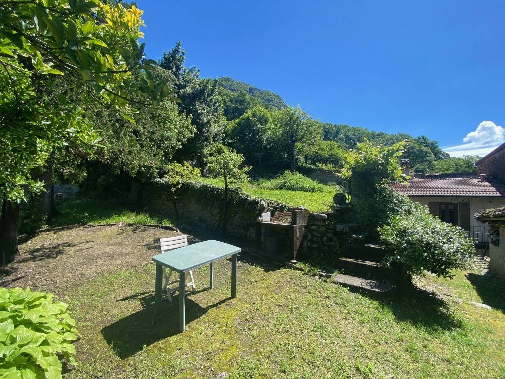 Villa a Valsolda in Via per Castello - Foto 4
