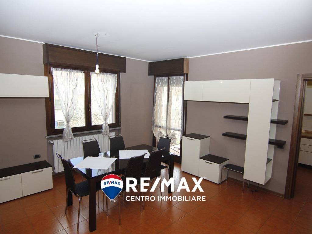 Appartamento a Arcisate in Via Camillo Benso di Cavour - Foto 3