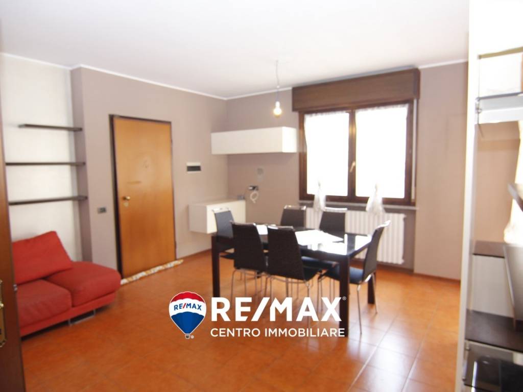 Appartamento a Arcisate in Via Camillo Benso di Cavour - Foto 4