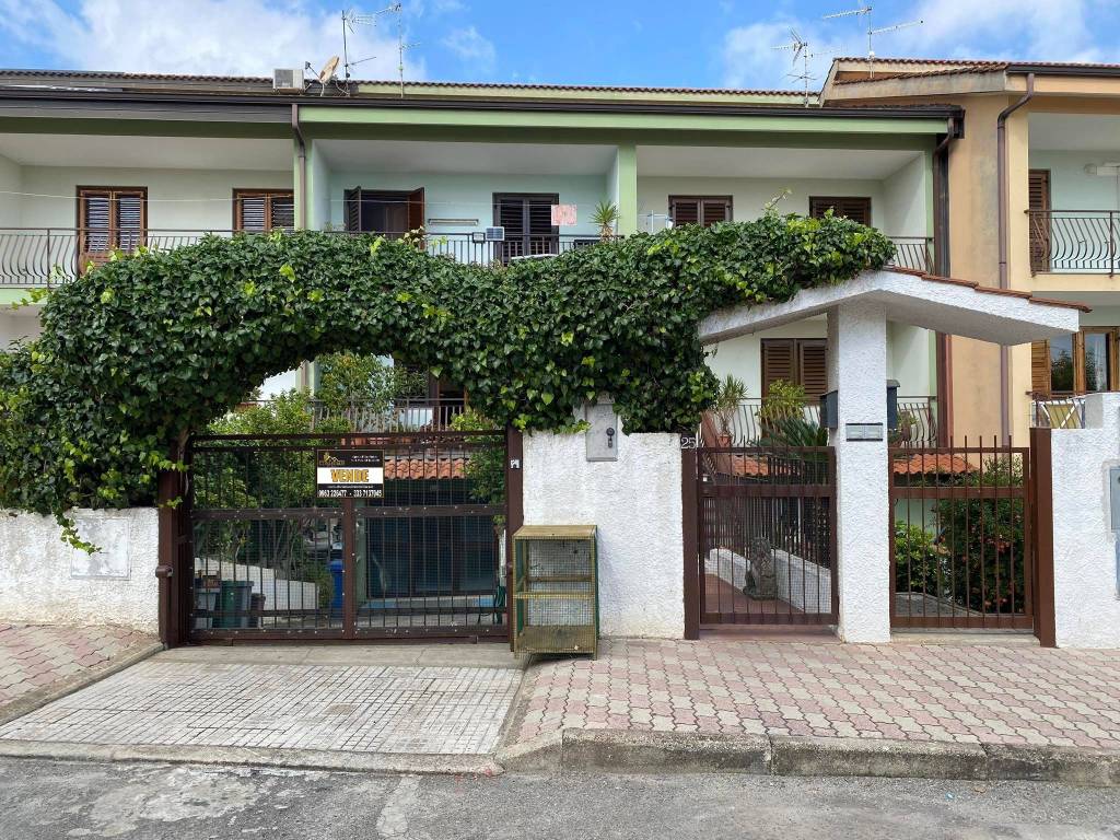 Villetta a schiera a Vibo valentia in Via Cesare Pavese - Foto 3