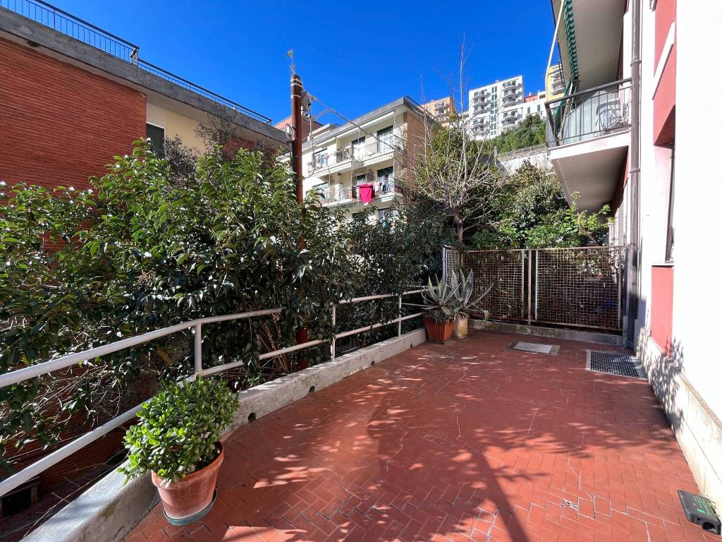 Appartamento a Genova in Via Inferiore dei Bossari, 23 - Foto 3