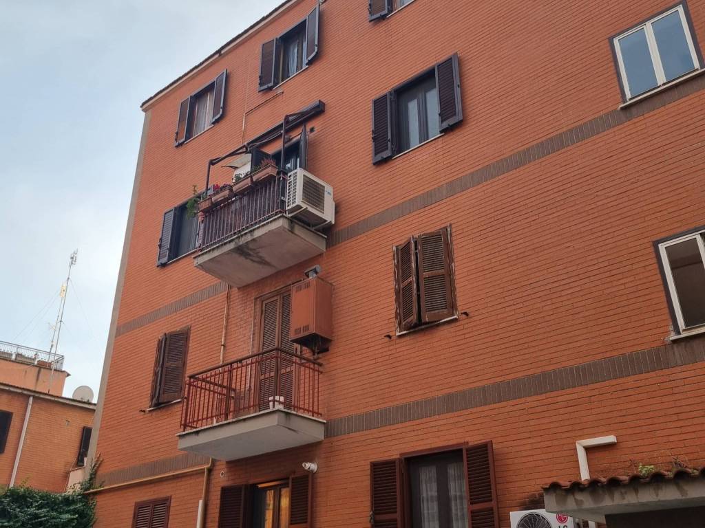 Appartamento a Roma in Via degli Ossoli, 23 - Foto 2