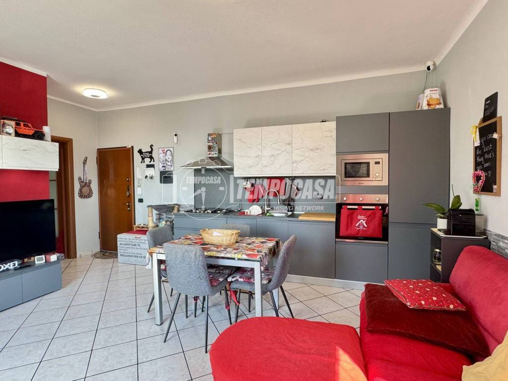 Appartamento a Missaglia in Via Giuseppe Garibaldi 102 - Foto 5