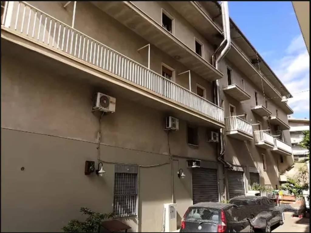 Appartamento a Cagnano varano in Via Angelo Fraccacreta - Foto 2