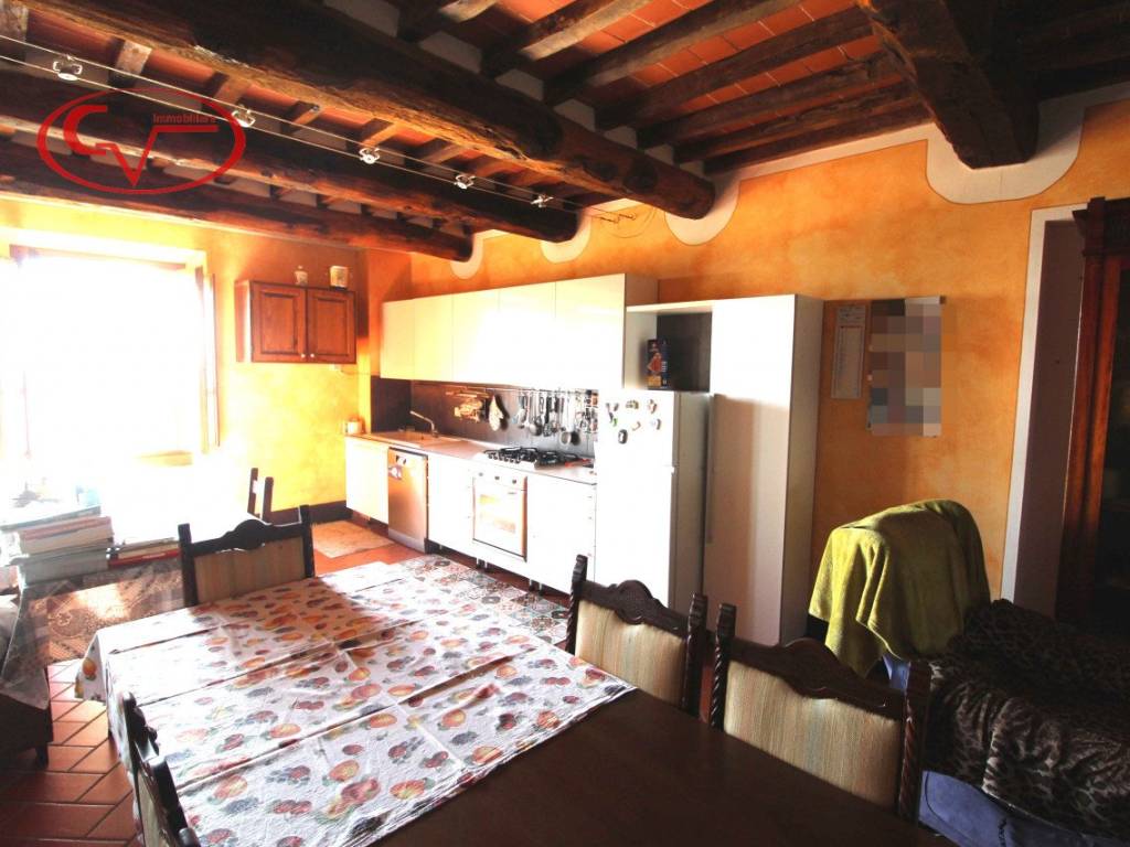 Appartamento a Loro ciuffenna in Strada Provinciale Setteponti - Foto 2