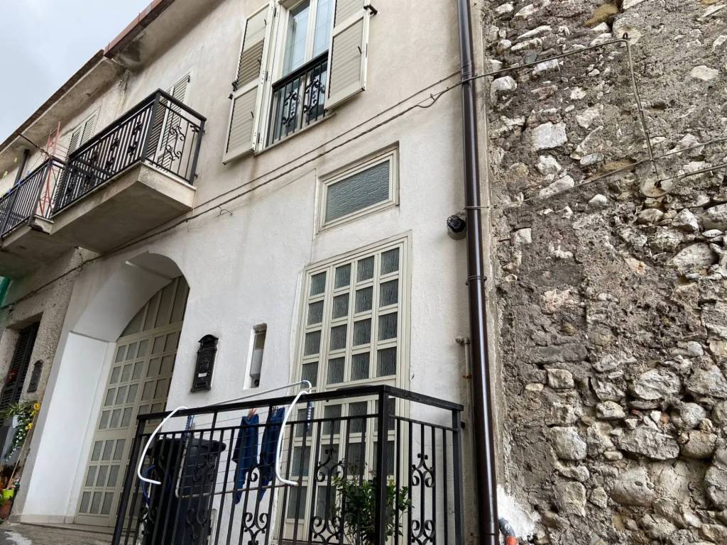 Casa indipendente a Frasso telesino in Via Barungi di Sotto - Foto 5