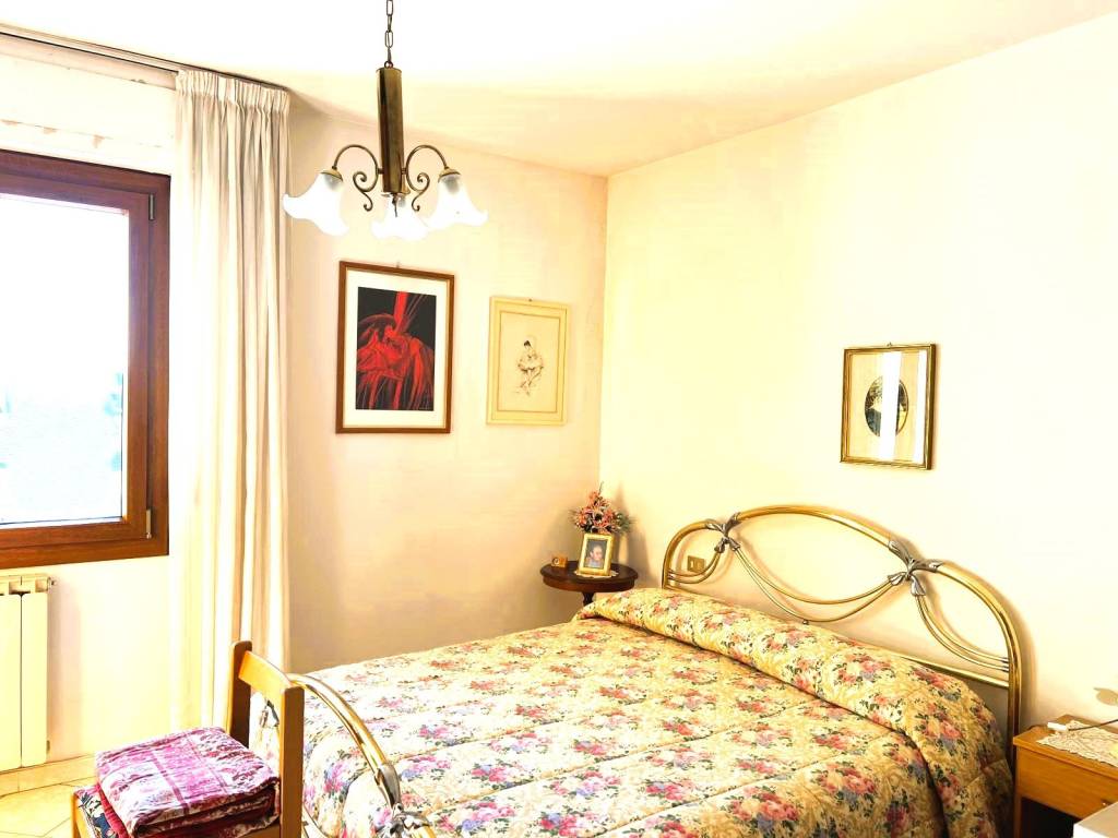 Appartamento a Pistoia in Via Macallè - Foto 5