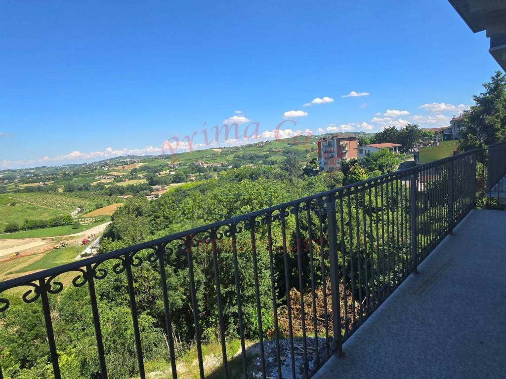 Appartamento a Castagnole delle lanze in Piazza Guglielmo Marconi - Foto 3