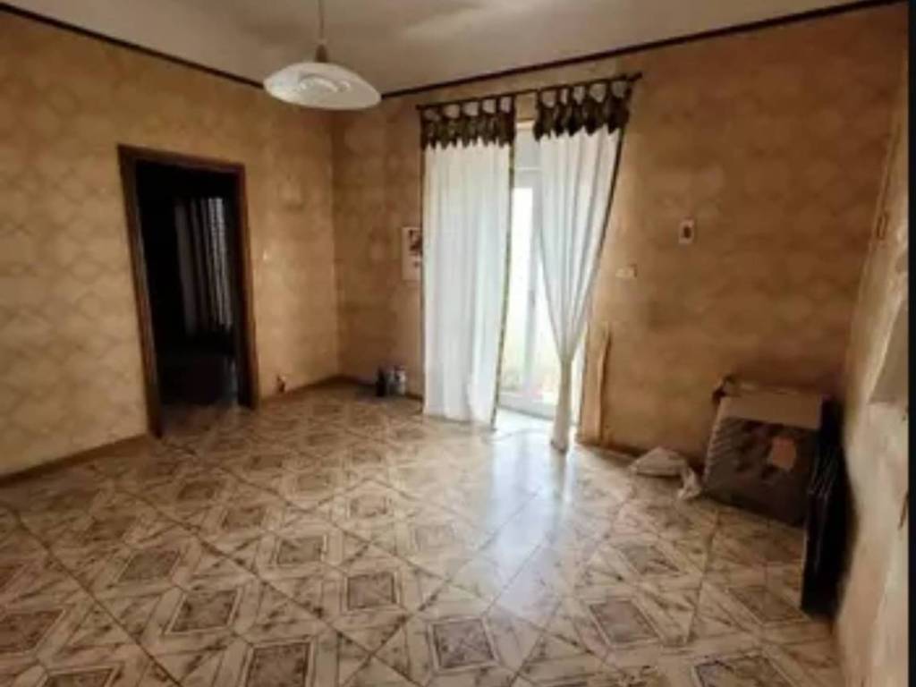 Appartamento a Caltanissetta in Viale Amedeo - Foto 4