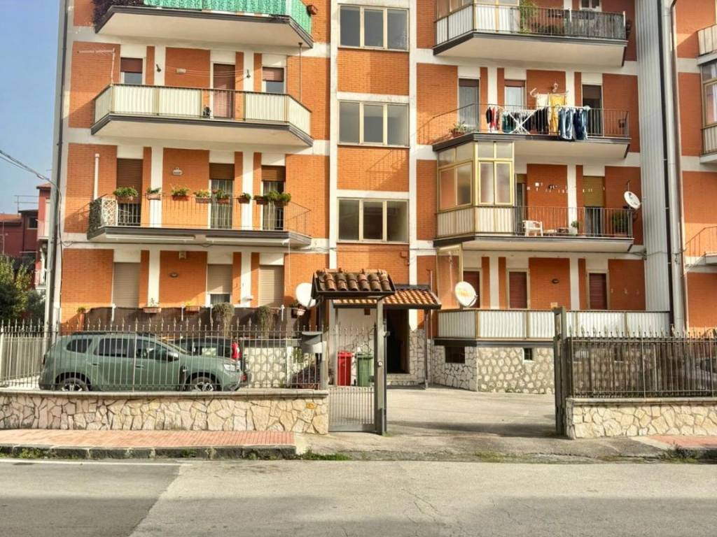 Appartamento a Avellino in Via Pasquale Villari - Foto 5