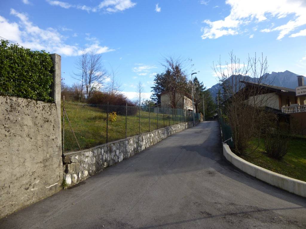 Terreno a Amaro in Via Città di Alba - Foto 3