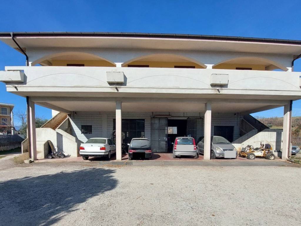 Immobile a Mosciano sant'angelo in Via Garibaldi, 5 - Foto 1