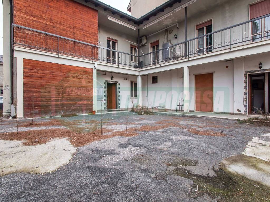 Villa a Uboldo in Via 4 Novembre, 65 - Foto 2