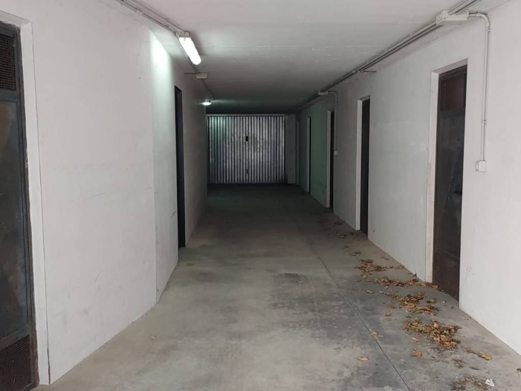 Box / garage a Silvi in Via Roma, 150 - Foto 5