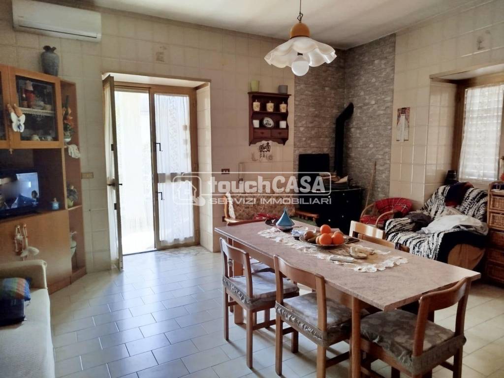 Palazzo / stabile a Lusciano in Viale della Libertà - Foto 3