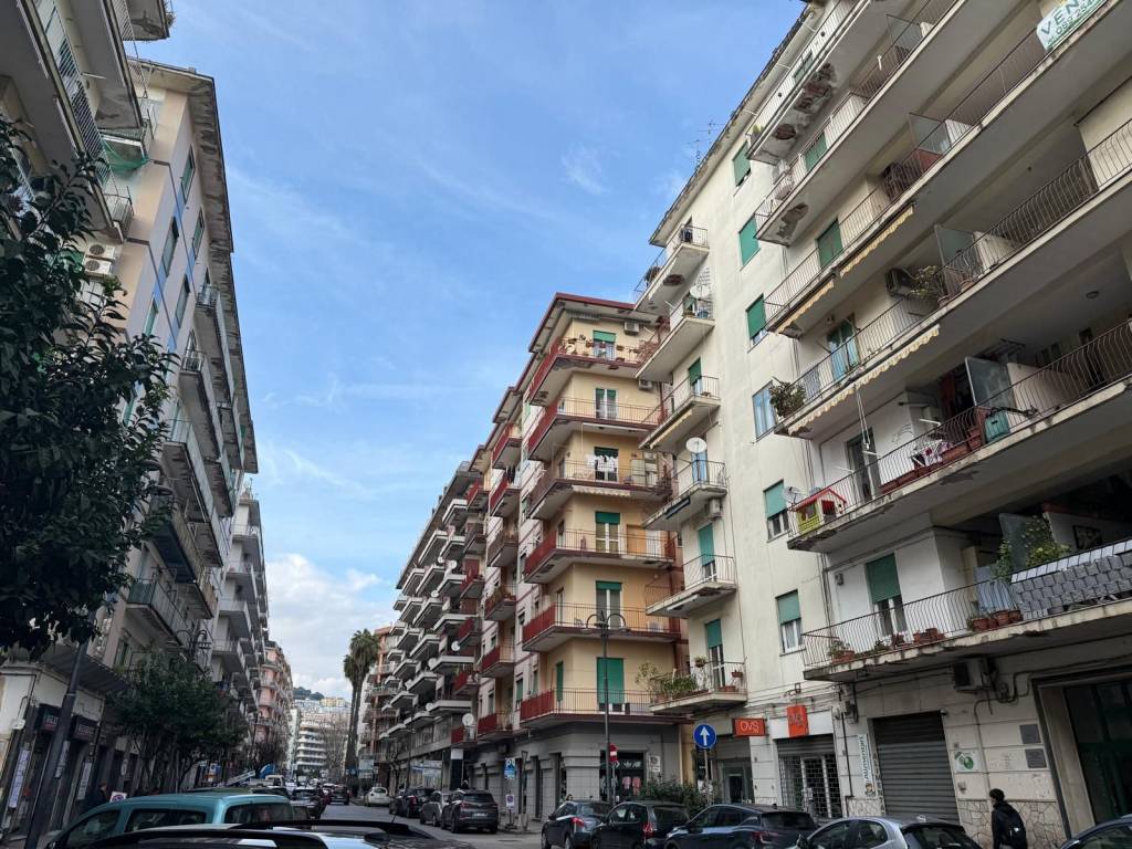 Appartamento a Salerno in Via Silvio Baratta - Foto 2