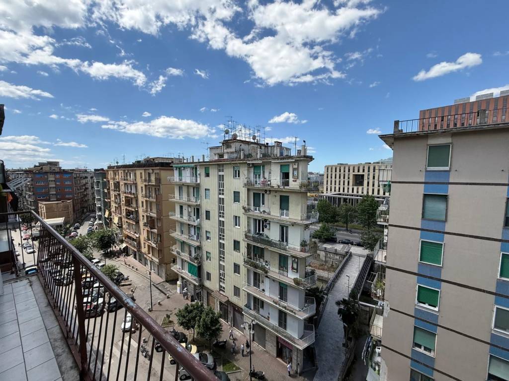 Appartamento a Salerno in Via Silvio Baratta - Foto 3