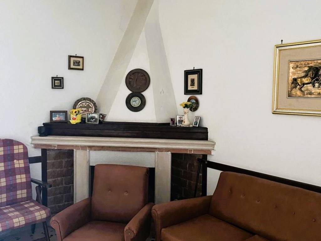 Palazzo / stabile a Sparanise in Via de Renzis, 50 - Foto 5