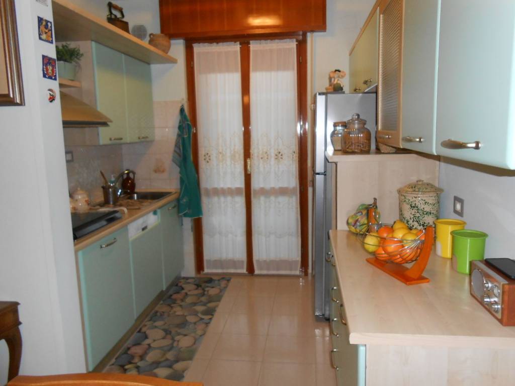 Appartamento a Fano in Via Lago di Varese - Foto 3