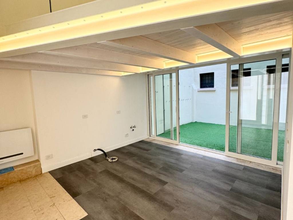 Appartamento a Ferrara in Via del Gambero, 12 - Foto 2