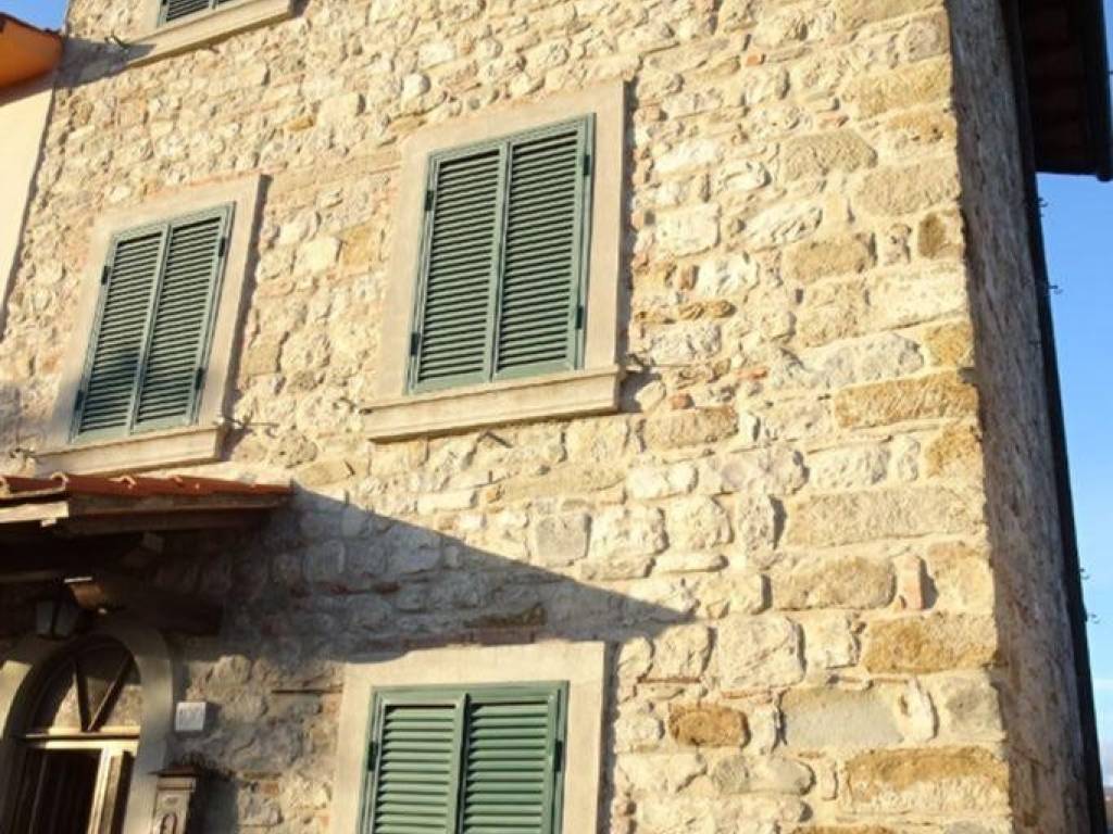 Casa indipendente a Poppi in Via del Nespolo, 100 - Foto 3