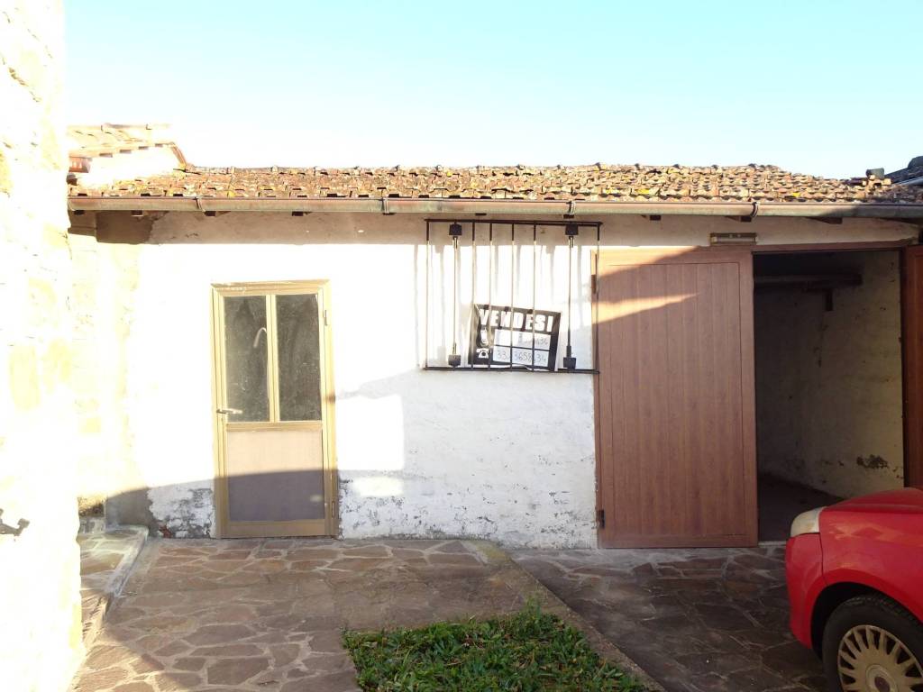 Casa indipendente a Poppi in Via del Nespolo, 100 - Foto 4