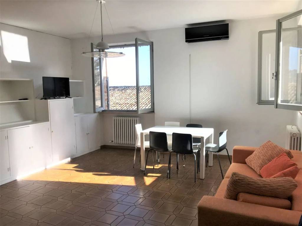 Appartamento a Urbino in Via Lorenzo Valerio - Foto 3