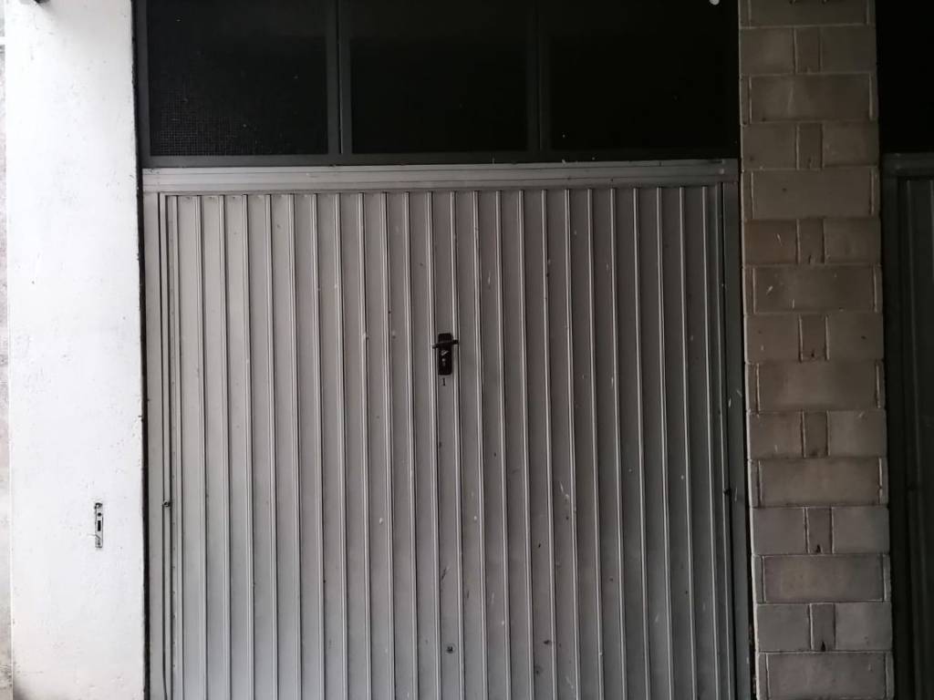 Box / garage a Omegna in Via Edmondo De Amicis - Foto 2