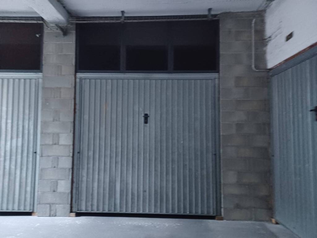 Box / garage a Omegna in Via Edmondo De Amicis - Foto 4