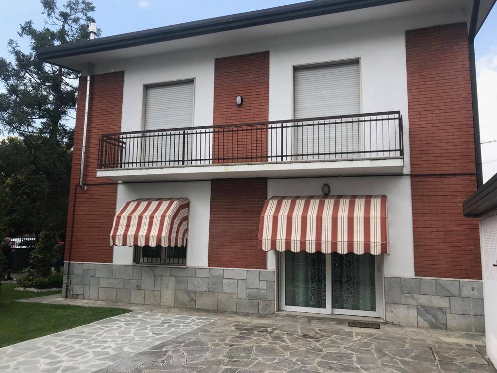 Villa a Uboldo in Via 4 Novembre, 140 - Foto 4
