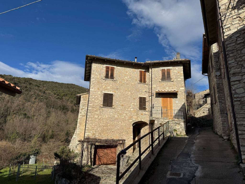 Appartamento a Terni in Via del Giardino, 29 - Foto 2