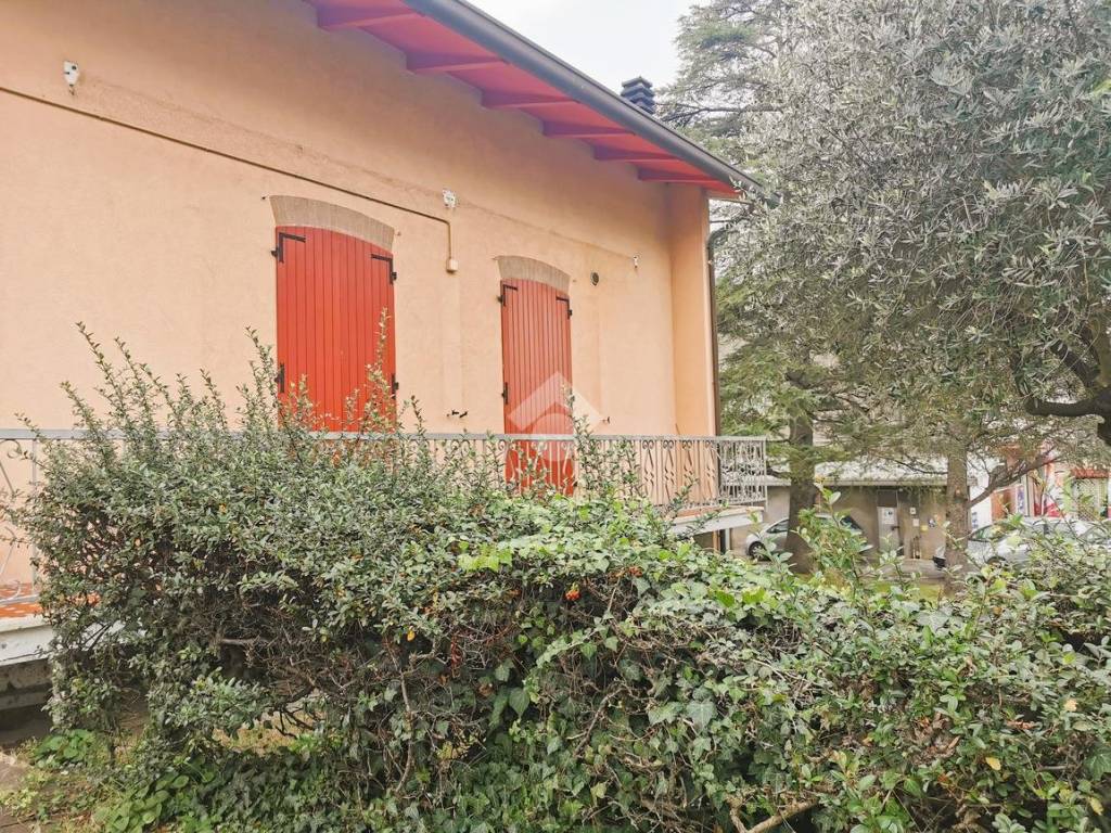 Villa a Santarcangelo di romagna in Zona Via Trasversale Marecchia, 1411 - Foto 2