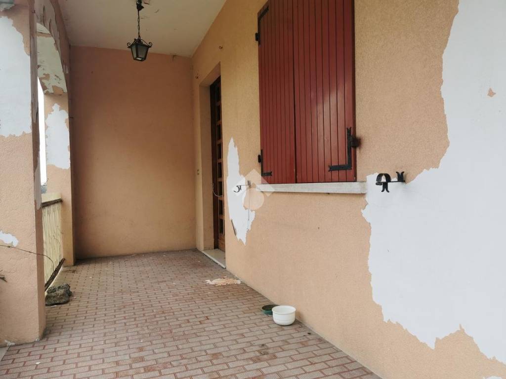 Villa a Santarcangelo di romagna in Zona Via Trasversale Marecchia, 1411 - Foto 4
