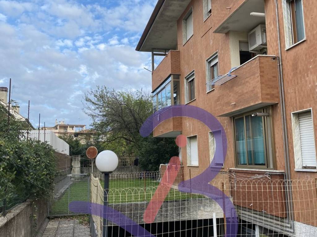 Appartamento a Udine in Via Enrico Fruch, 29 - Foto 5
