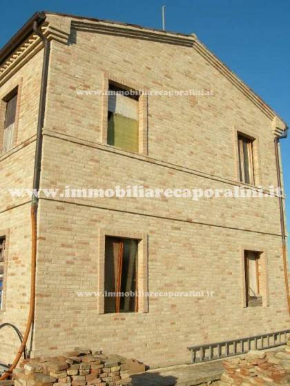 Villa a Montecassiano in Montecassiano - Foto 3