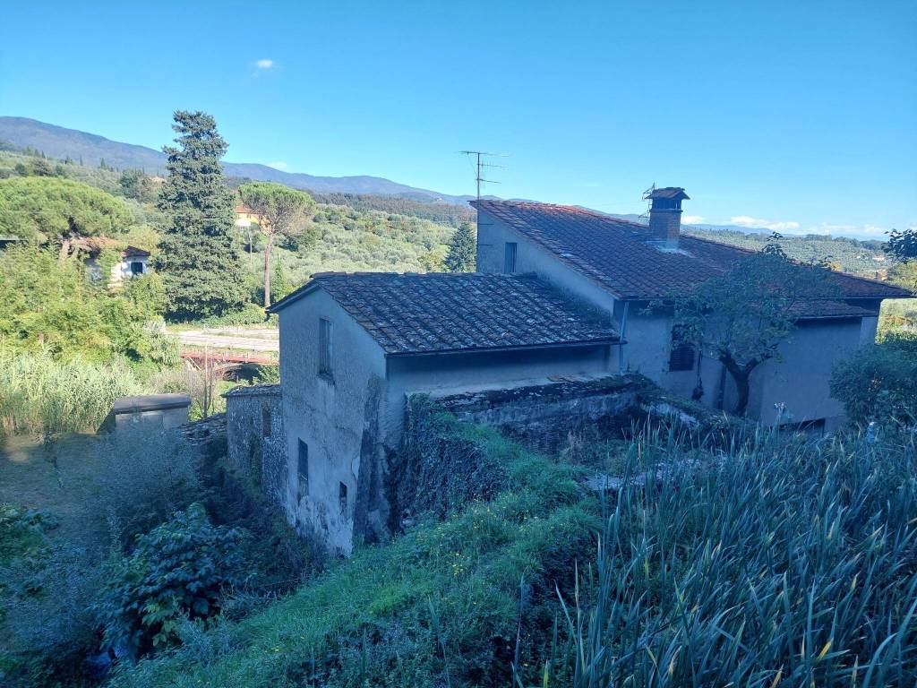 Rustico / casale a Pistoia in Via della Forra Sanguinaria - Foto 4