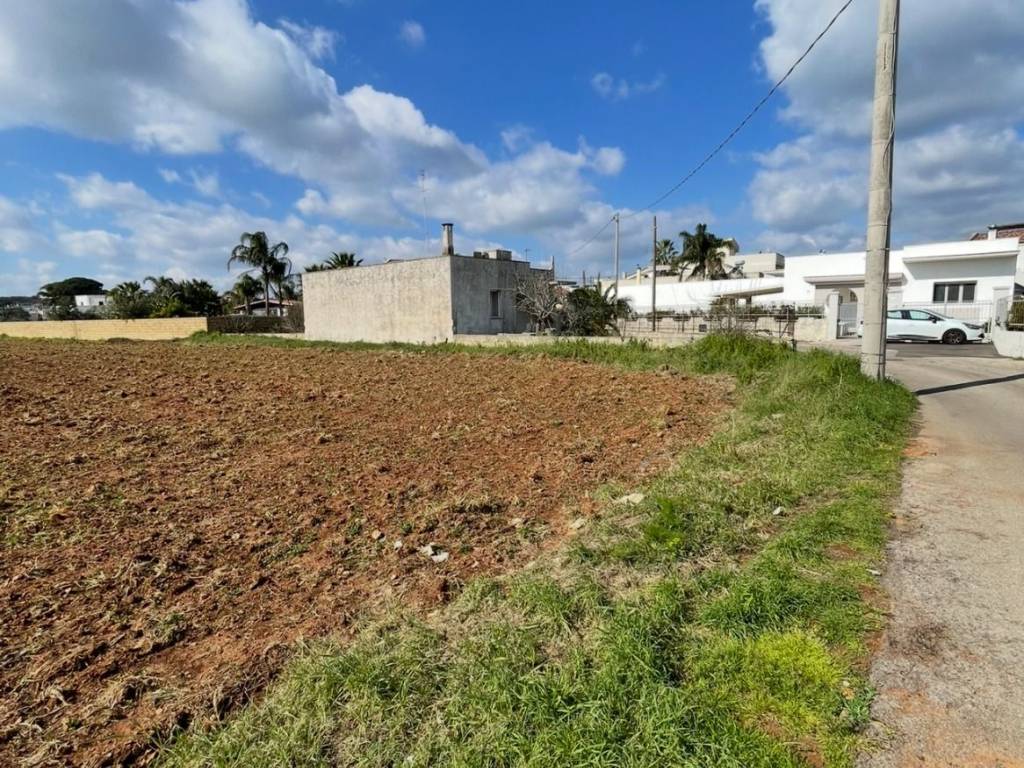 Terreno a Miggiano in Via Sandro Pertini - Foto 3