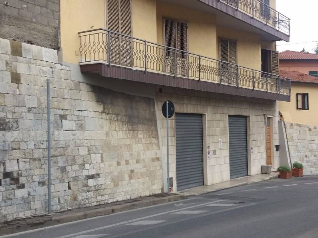 Casa indipendente a Vaiano in Piazza della Repubblica - Foto 2