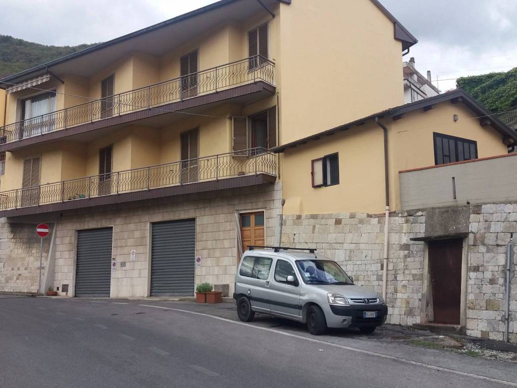Casa indipendente a Vaiano in Piazza della Repubblica - Foto 3