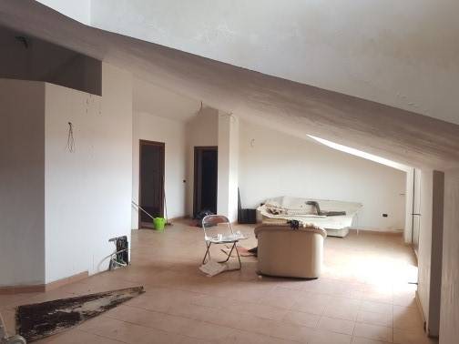 Attico / mansarda a Ionadi in Via Giosuè Carducci, 34 - Foto 2