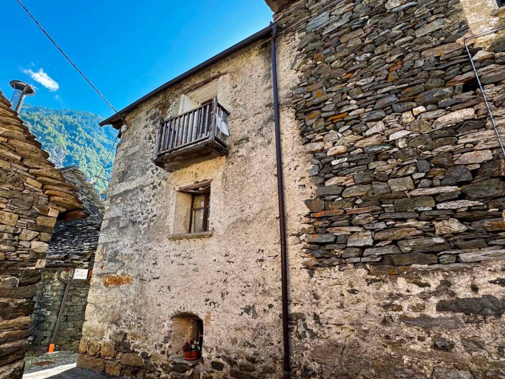 Casa indipendente a Antrona schieranco in Via Rovesca, 10 - Foto 2