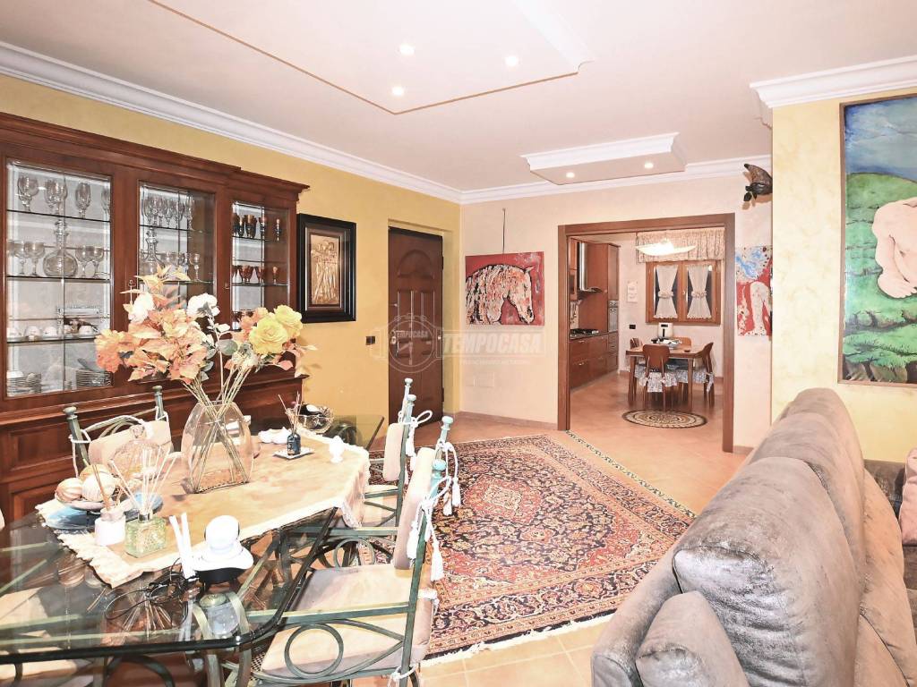 Appartamento a Lusciano in Via don Francesco Corrado 3 - Foto 2
